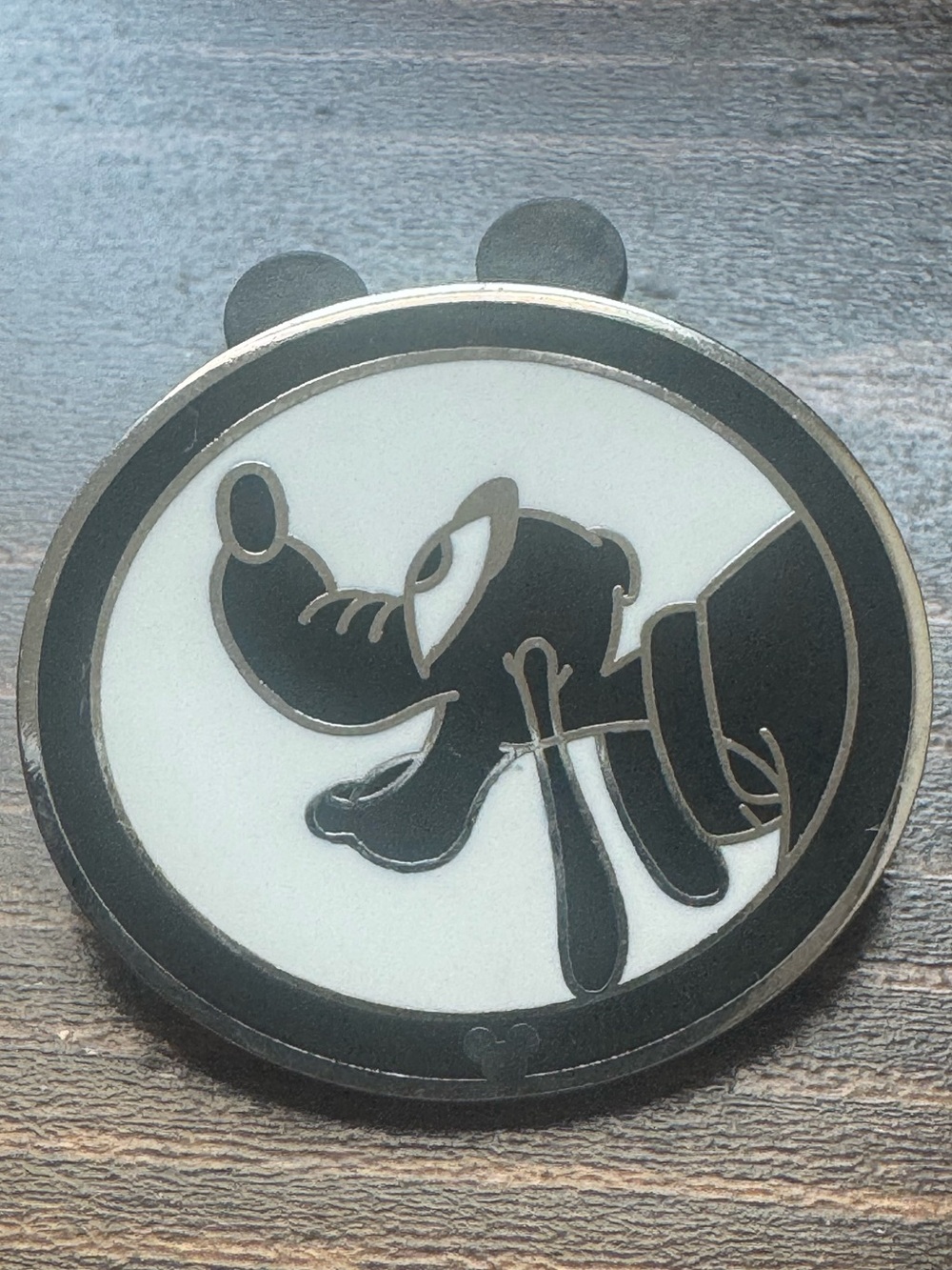 5/$25 Disney Pluto Silhouette Pin